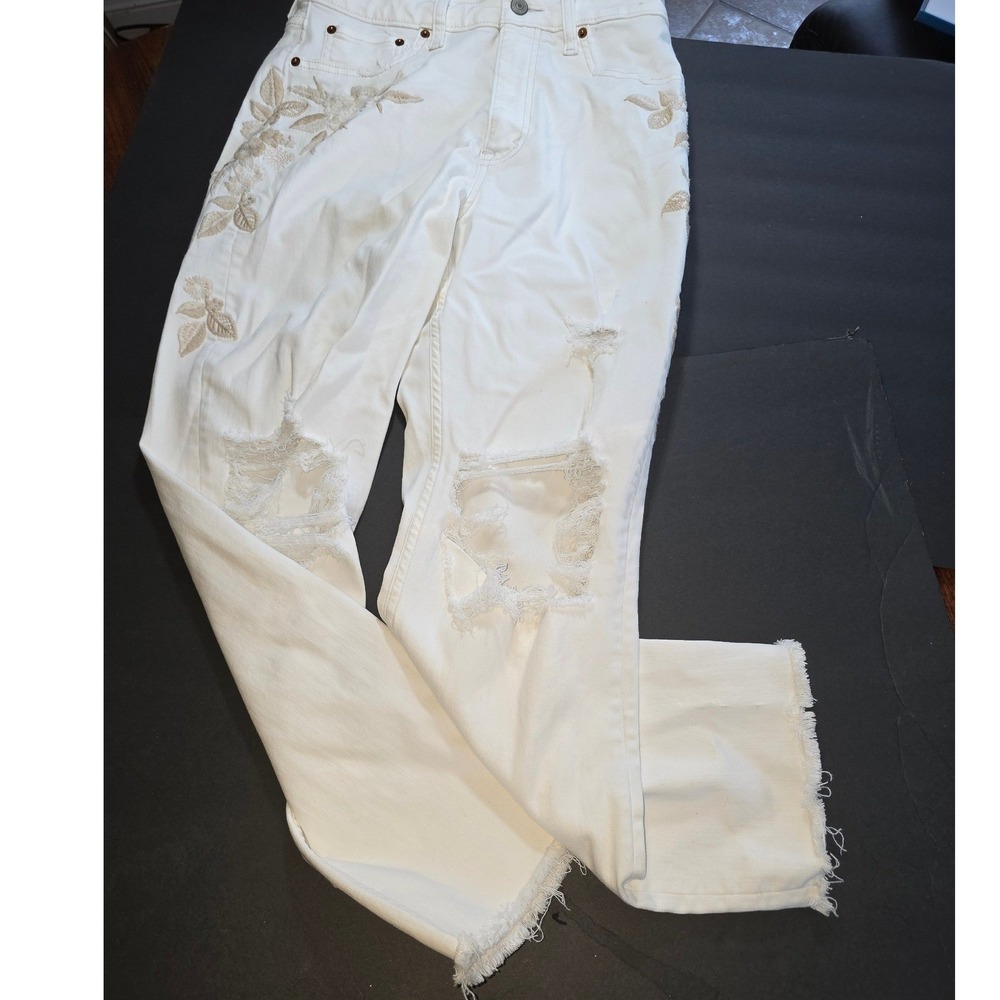 Abercrombie & Fitch Zoe Jeans Womens 10R White Floral Distressed‎ Ankle